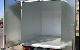 Перевозки на грузовике исузу-форвард