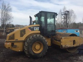 Аренда Услуги Грунтовый виброкаток CATERPILLAR cs74