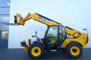 Телескопический погрузчик JCB 540-140 