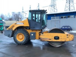 Аренда грунтового катка XCMG XS142J, Астрахань