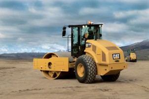 Каток Caterpillar Cat CS74B