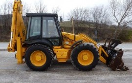 Эксковатор погрузчик JCB