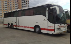 Перевозка людей на автобусе Iveco