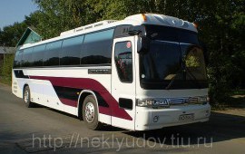 Перевозка людей на автобусе Mercedes