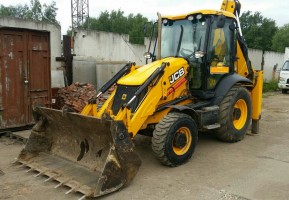 Услуги аренды экскаватора-погрузчика JCB 3CX с гидромолотом