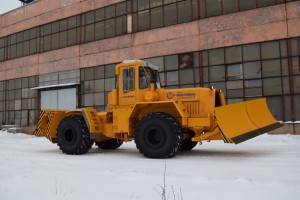 Универсальный колесный бульдозер К-702М-МБА-БКУ-Т 
