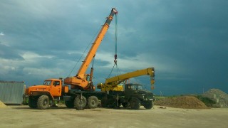 Услуги автокрана Урал Вездеход