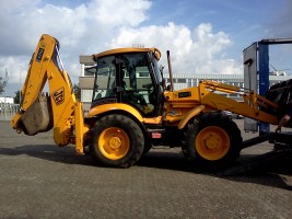 Аренда экскаватора-погрузчика JCB 3CX Super