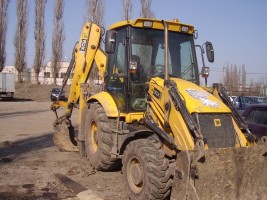 Экскаватор-погрузчик JCB 3CX