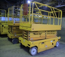 Самоходный ножничный электрический подъемник Houlotte Compact 10N
