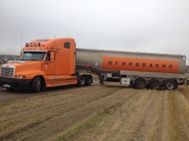 Услуги бензовоза Freightliner Century