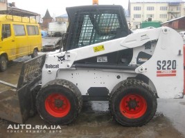 Аренда мини-погрузчика Bobcat S220
