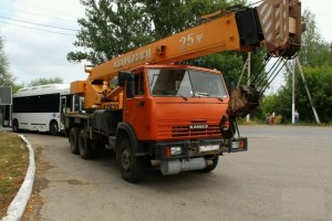 Аренда крана 16 и 25 тонн. Питер и Лен обл. 