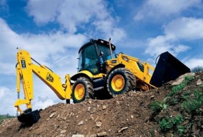 Аренда экскаватора-погрузчика с гидромолотом, траншейным ковшом JCB