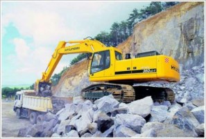 Услуги гусеничного экскаватора HYUNDAI