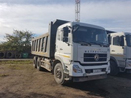 Грузовой самосвал DONG FENG