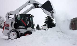 Уборка снега (bobcat) вывоз 