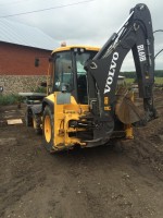Услуги экскаватора-погрузчика VOLVO BL61B