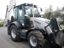 Экскаватор-погрузчик с гидромолотом TEREX 860