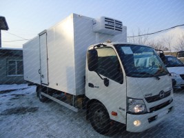 Автофургон рефрижератор на шасси HINO 300 (815) с ХОУ Dongin Thermo DM-500H, 4х2.