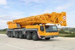 Автокран с телескопической стрелой LIEBHERR LTM1250-6,1