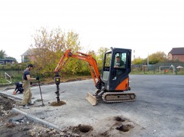 Услуга миниэкскаватора+ямобур HITACHI-ZX 17U-2