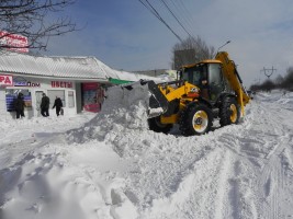 Чистка снега в Дегтярске