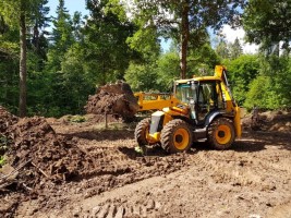Услуги экскаватора-погрузчика JCB в Ревде
