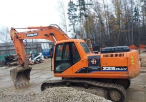 Аренда гусеничного экскаватора Doosan 225
