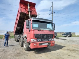Аренда самосвала Хово грузоподьемностью 40 тонн,кузов 25м2