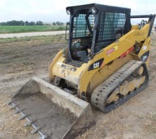 Гусеничный мини-погрузчик CATERPILLAR 259B