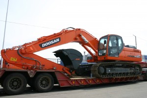 Сдам в аренду гусеничный экскаватор DOOSAN DX 300 LCA