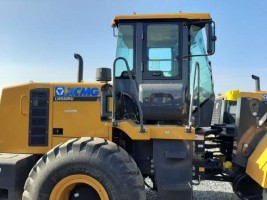 Продается фронтальный погрузчик XCMG LW550RU Новый 6 150 000 руб.