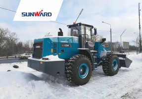 Фронтальный погрузчик (колесный) Sunward SL52W