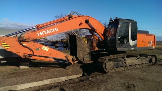 Аренда экскаватора Hitachi ZX 240