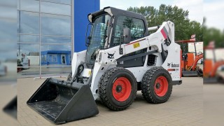 Аренда и услуги минипогрузчика BobCat S530