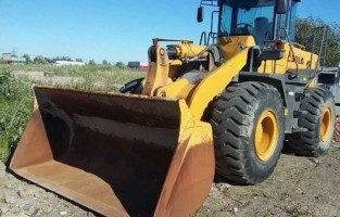 Фронтальный погрузчик в аренду