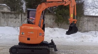 Продаю экскаватор Hitachi e30