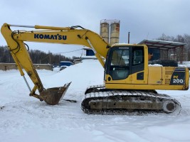 Гусеничный экскаватор Komatsu PC200