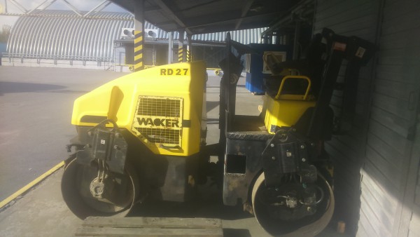 Аренда дорожного катка WACKER RD 27-120