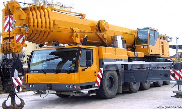 Аренда авто крана Liebherr 200 тонн