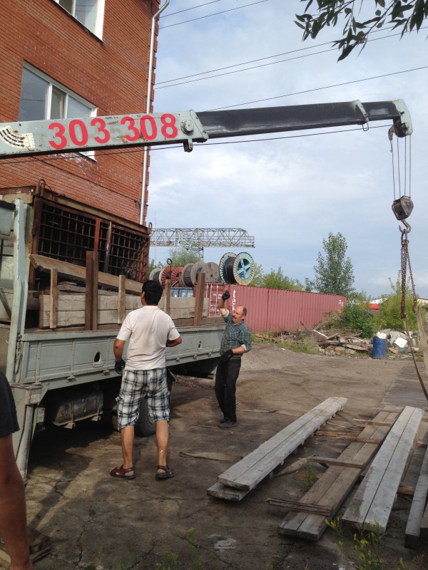 Услуги манипулятора. Дешево. Nissan Diesel 6 тонн