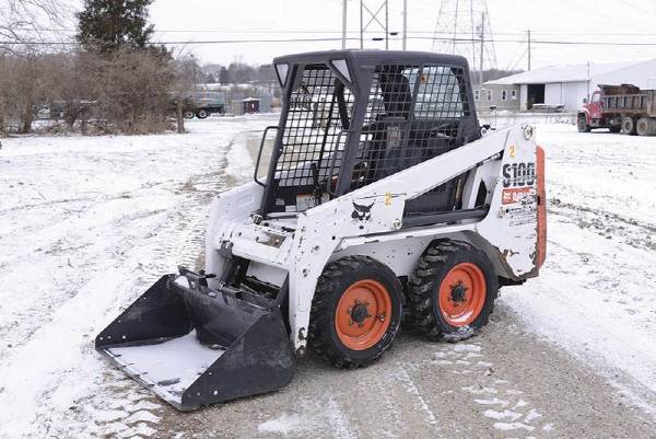 Спецтехника минипогрузчик BOBCAT S175, МКСМ 800, JOHN DEERE 318D