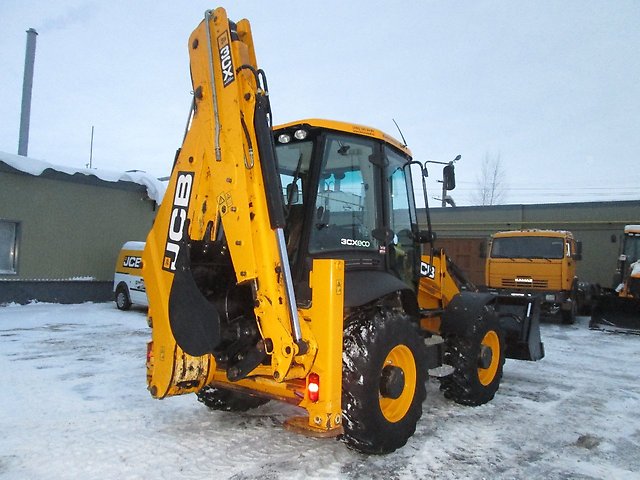 Аренда погрузчик с гидромолотом JCB 3CX