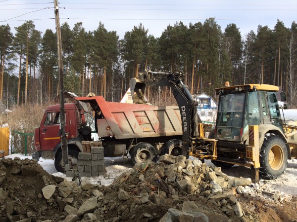 Аренда погрузчика с гидромолотом JCB 3CX