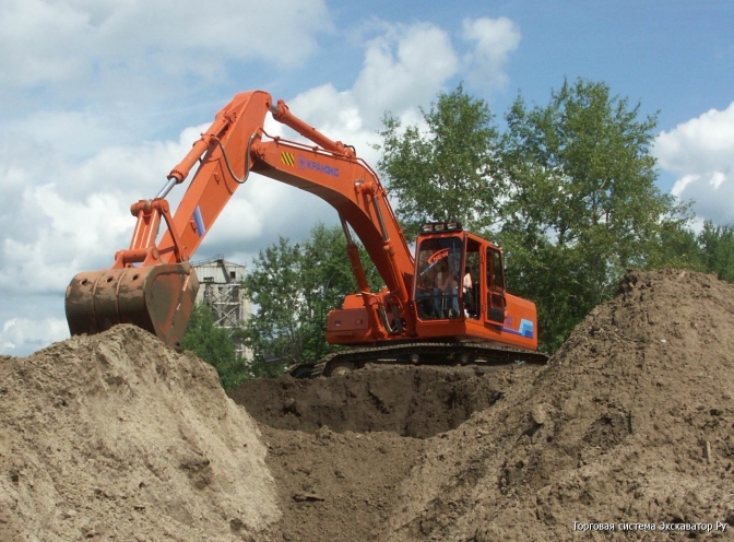 Аренда экскаватора на гусеничном ходу HITACHI
