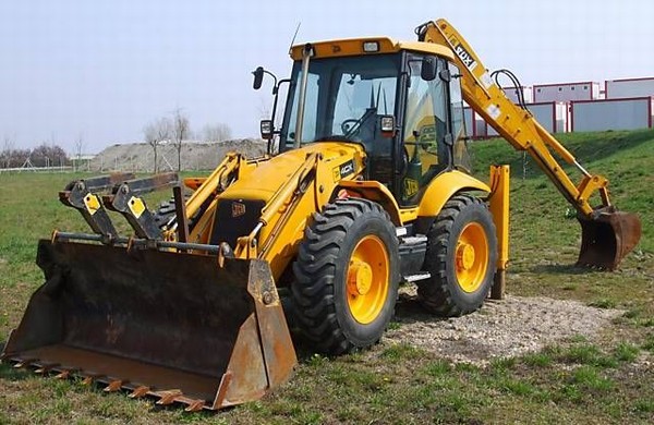 Аренда колёсного экскаватора JCB 4CX