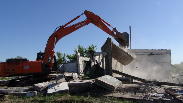 Услуги экскаватора Hitachi