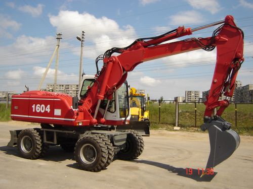 Заказ колёсного экскаватора JCB 160, Hitachi 180 разные ковши